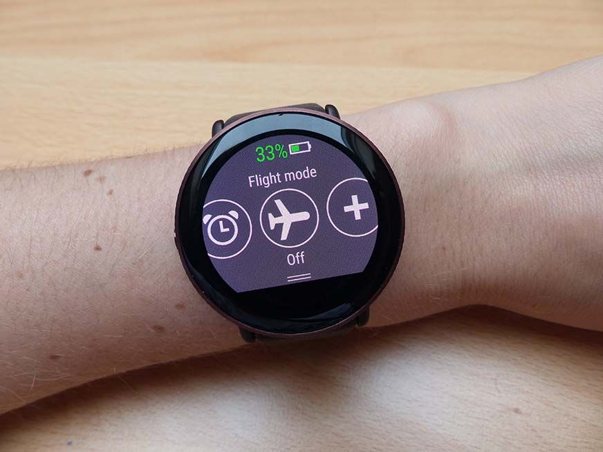 commandes tactiles écran montre Polar Ignite 3